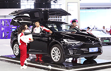 特斯拉自动泊车功能