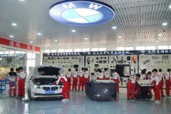 如何选择汽修学校,需要注意哪些方面?